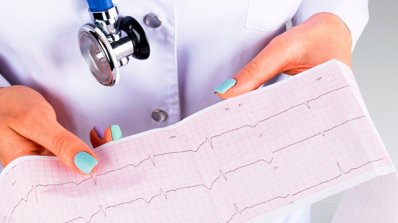 Pacienti s hypertenzí potřebují monitorovat svůj srdeční stav pomocí EKG